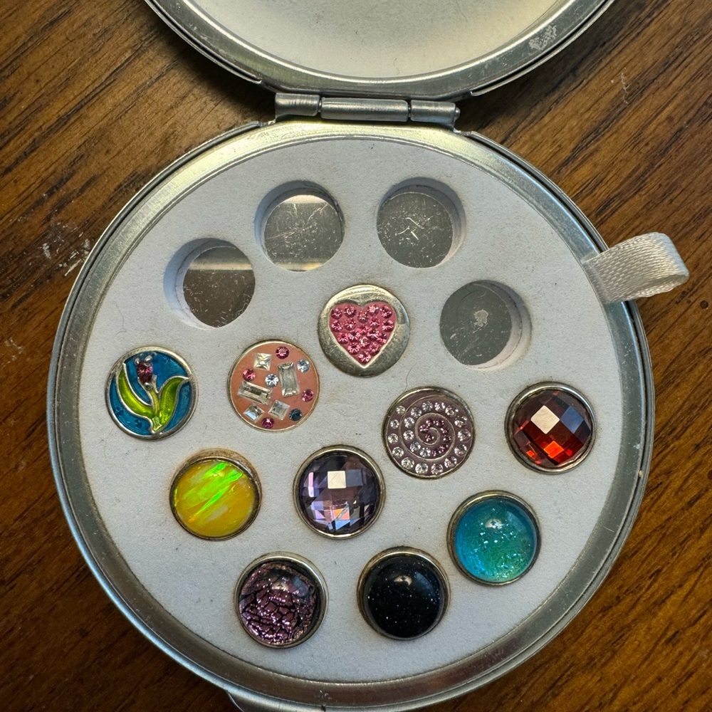 Kameleon brand jewel pops - ONE ONLY - Picture 2 of 4